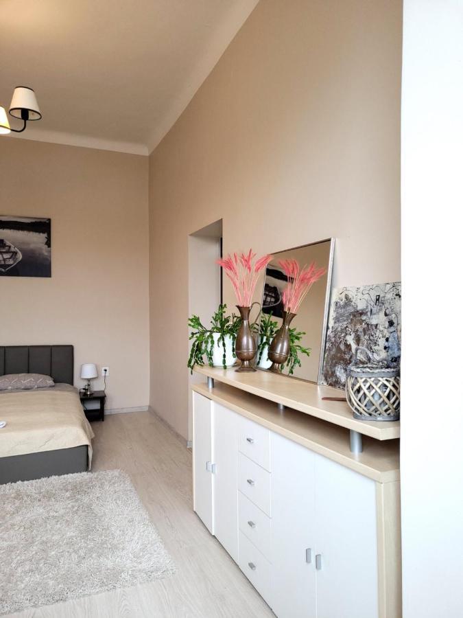 Cozy 2 Room Apartment In The Oldtown Of Klaipeda Luaran gambar
